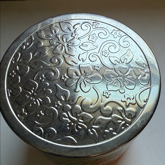 Bath & Body Works Mango Dragonfruit Scented Candle - Picture 3 of 6